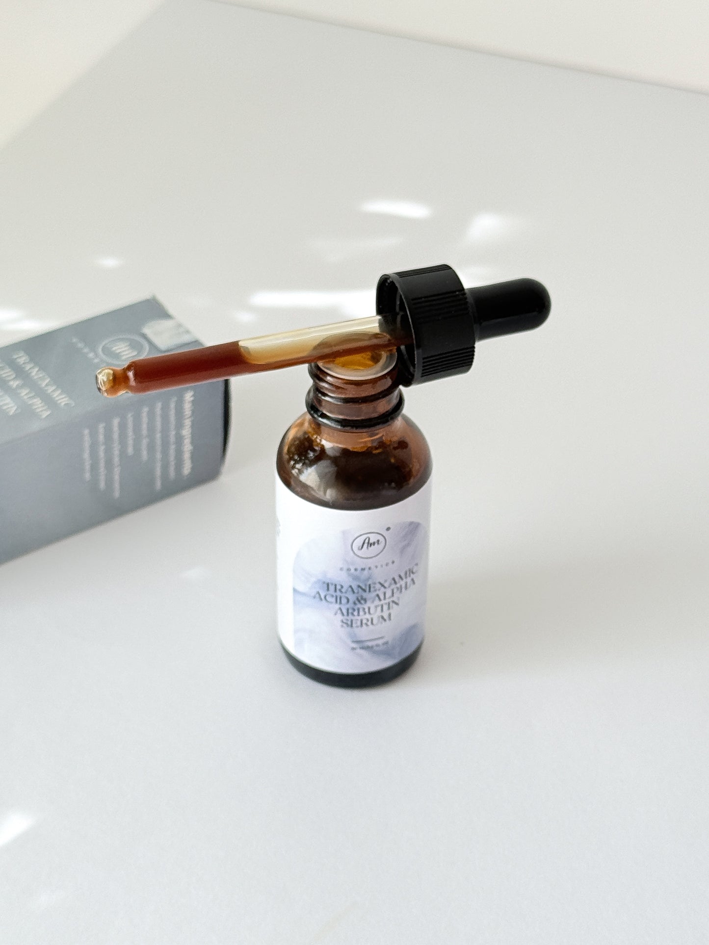 Tranexamic acid & alpha arbutin serum